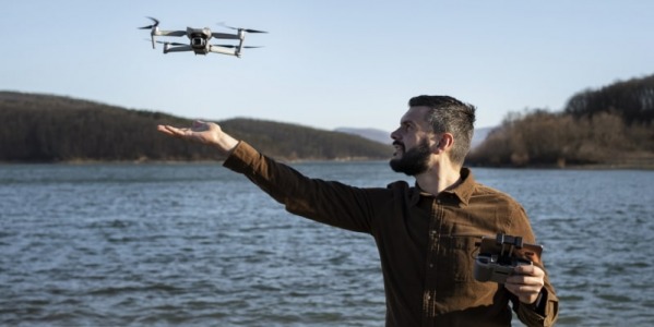 Droneregler i 2024: Hvor må man flyve med droner?